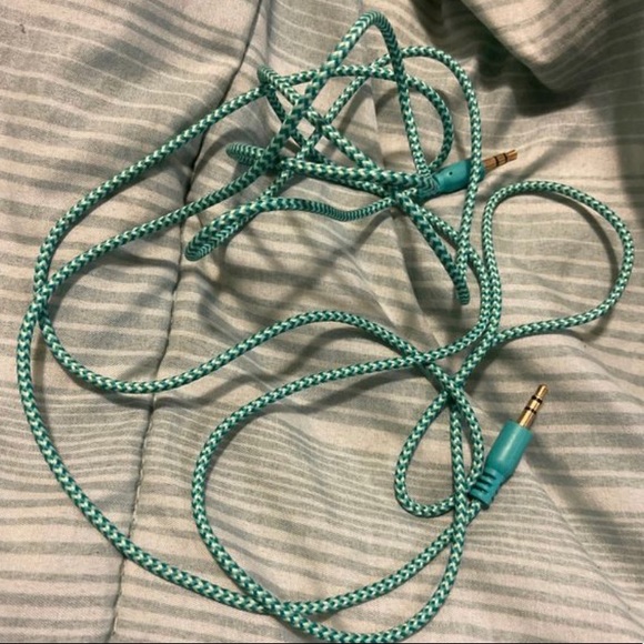 Aux cord - Picture 1 of 1